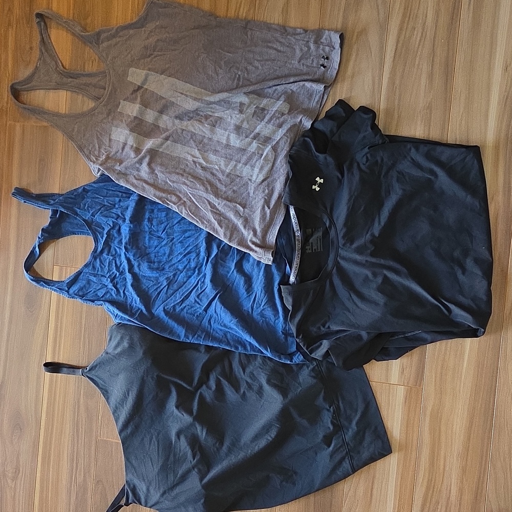 Womens UA Tops